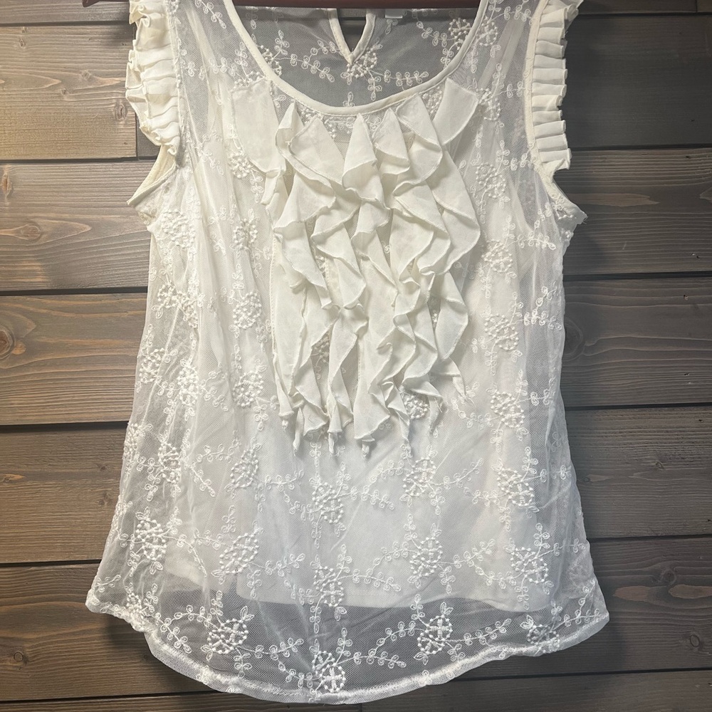 Adiva White Lace Ruffle Blouse
